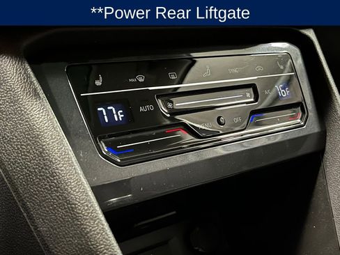 Certified 2024 Volkswagen Tiguan SE image 13