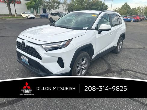 Used 2025 Toyota RAV4 XLE AWD/4WD image 14