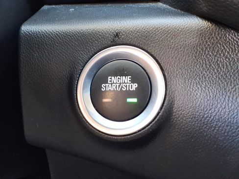 Certified 2024 GMC Terrain SLE w/ Driver Convenience Package image 17