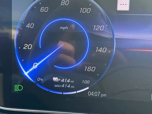 Used 2022 Mercedes-Benz EQS 450+ Sedan image 38