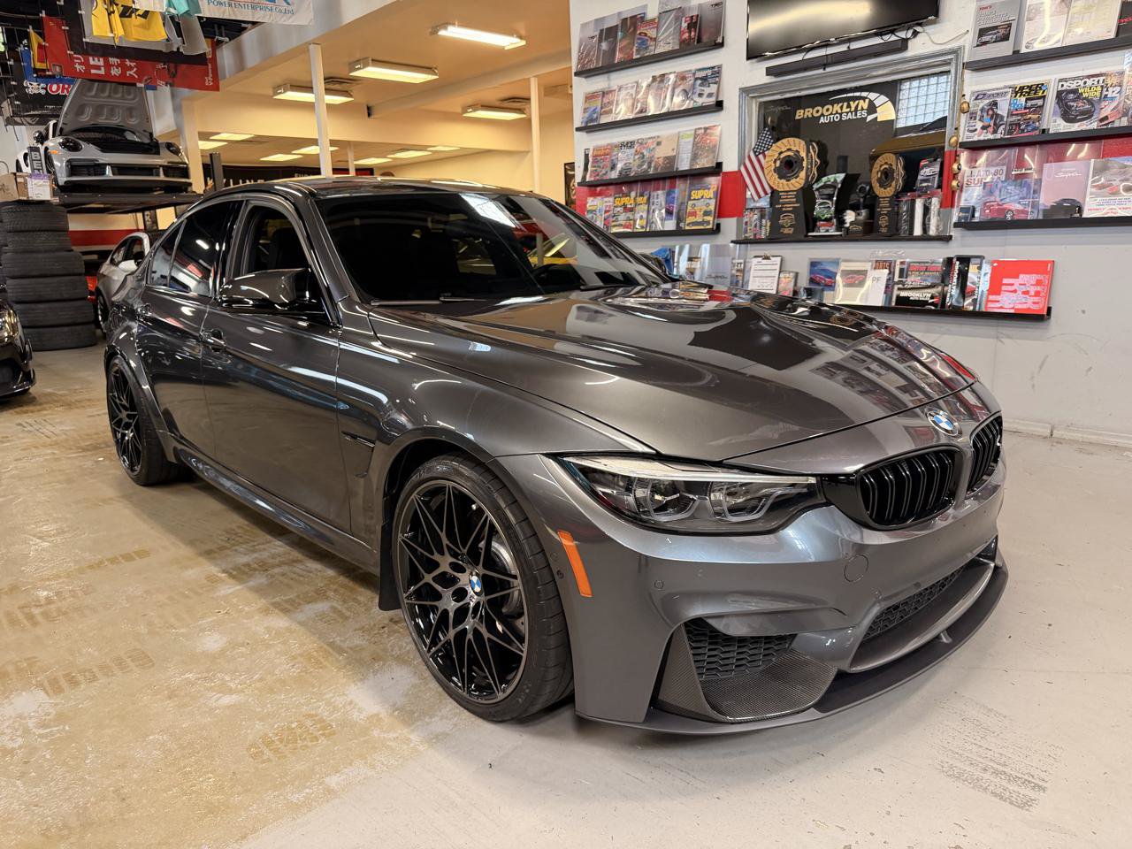 Used 2018 BMW M3 RWD image 3