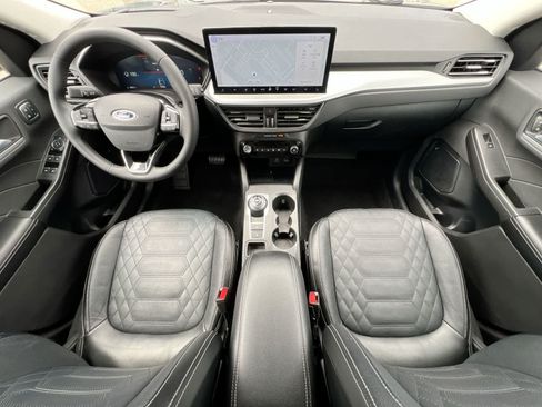 Used 2023 Ford Escape Platinum w/ Premium Technology Package AWD/4WD image 15