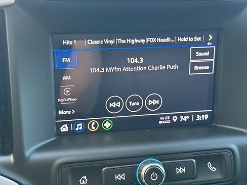 Used 2024 GMC Terrain SLE image 25