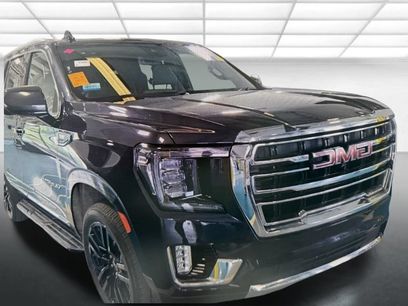 Used 2024 GMC Yukon SLT w/ SLT Luxury Package