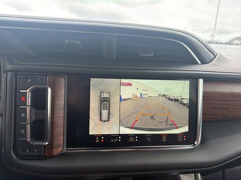 Used 2024 GMC Yukon Denali Ultimate AWD/4WD image 26