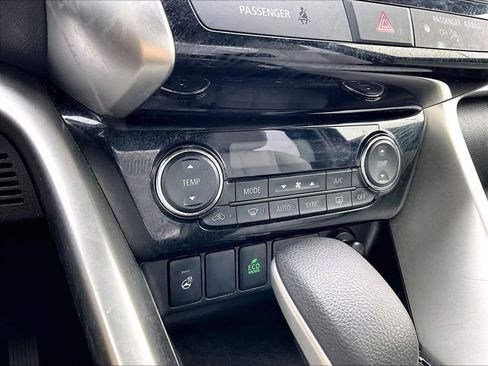 Used 2024 Mitsubishi Eclipse Cross SEL AWD/4WD image 26