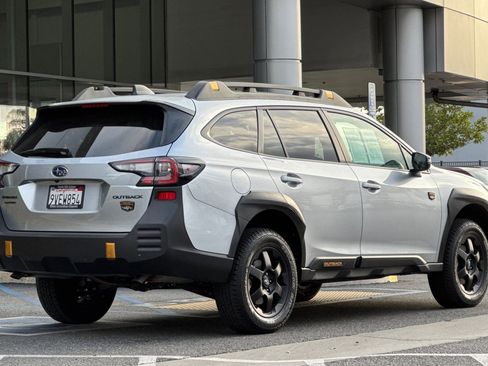 Certified 2025 Subaru Outback Wilderness image 4