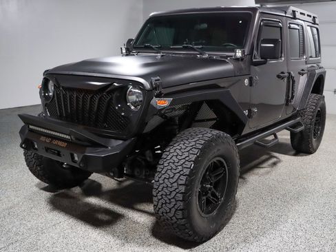 Used 2018 Jeep Wrangler Unlimited Sport S AWD/4WD image 30