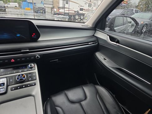 Used 2023 Hyundai Palisade SEL w/ Cargo Package image 24