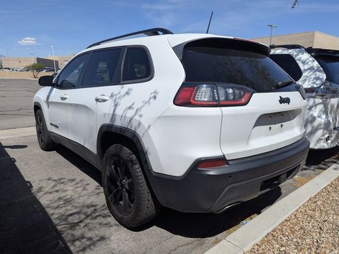 Used 2019 Jeep Cherokee Latitude Plus image 6