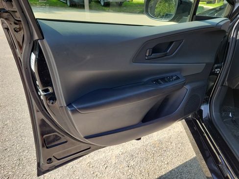 Used 2024 Toyota Prius LE FWD image 20