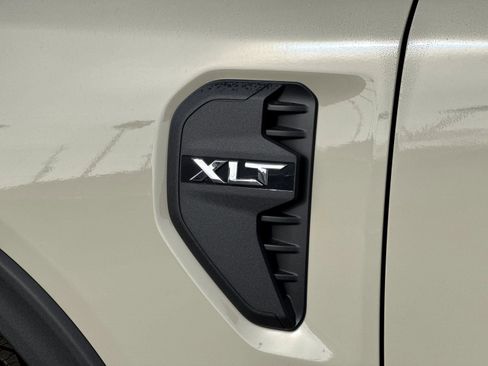 New 2025 Ford Ranger XLT w/ FX4 Off-Road Package image 29