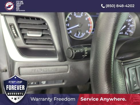 Used 2023 Nissan Rogue S FWD image 20