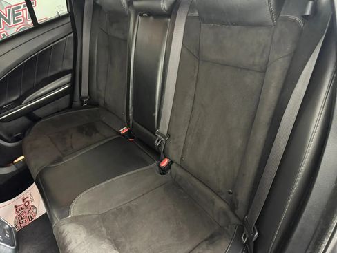 Used 2019 Dodge Charger Scat Pack w/ Dynamics Package RWD image 37