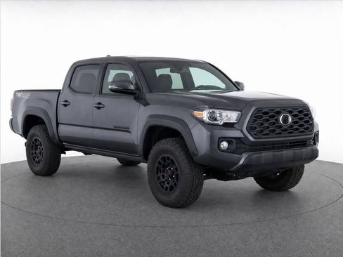 Used 2021 Toyota Tacoma TRD Off-Road w/ Technology Package AWD/4WD image 7