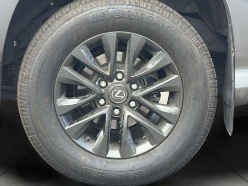 Used 2020 Lexus GX 460 Premium w/ Premium Package AWD/4WD image 11