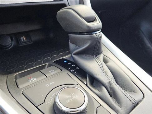 Used 2025 Toyota RAV4 XLE image 12