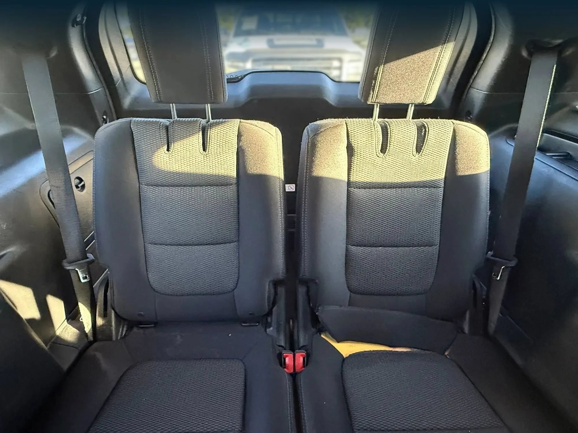 Used 2016 Ford Explorer XLT w/ Equipment Group 201A AWD/4WD image 23