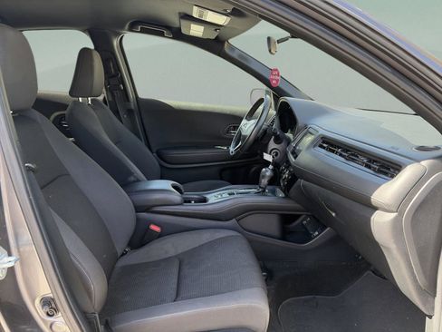 Certified 2021 Honda HR-V Sport image 19