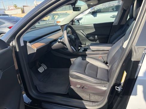 Used 2022 Tesla Model Y Performance image 25