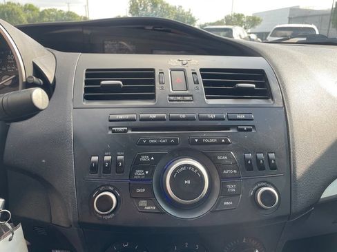 Used 2013 MAZDA MAZDA3 i Sport FWD image 11