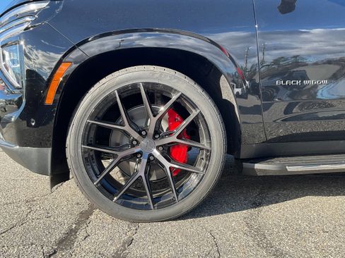 New 2026 Chevrolet Tahoe Premier image 4