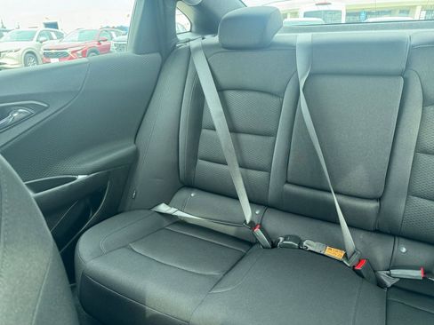 Used 2024 Chevrolet Malibu LT image 39