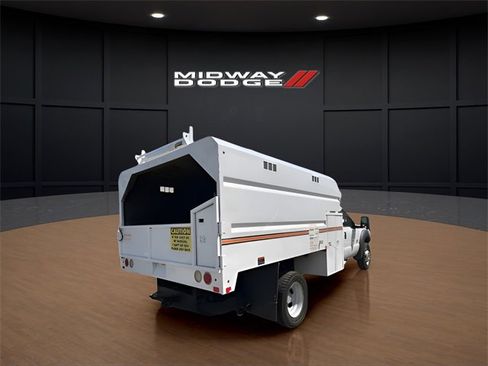 Used 2015 Ford F550 4x4 SuperCab Super Duty image 5