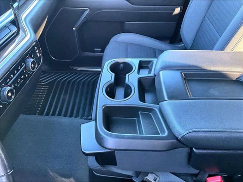 Used 2022 Chevrolet Silverado 1500 LT image 19