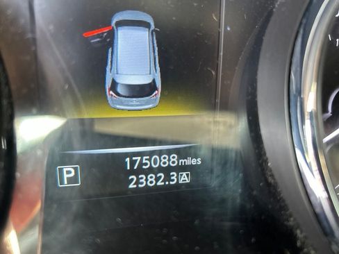Used 2016 Nissan Rogue SV FWD image 12