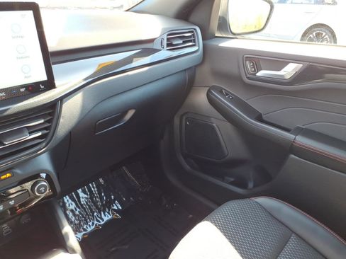 Used 2024 Ford Escape ST-Line w/ Tech Pack #1 AWD/4WD image 24