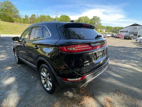 Used 2019 Lincoln MKC Select w/ Select Plus Package AWD/4WD image 6