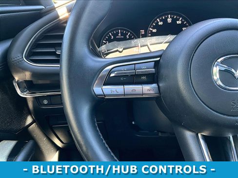 Used 2020 MAZDA MAZDA3 Hatchback w/ Preferred Package FWD image 10