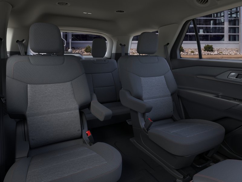 Used 2026 Ford Explorer Active AWD/4WD image 11