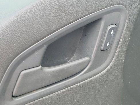 Used 2015 Chevrolet Colorado W/T image 18