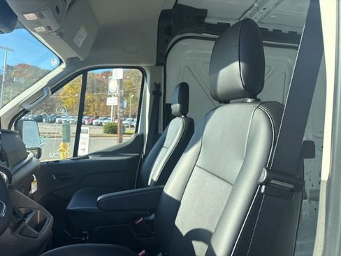 New 2026 Ford Transit 250 148 Medium Roof Extended AWD image 16