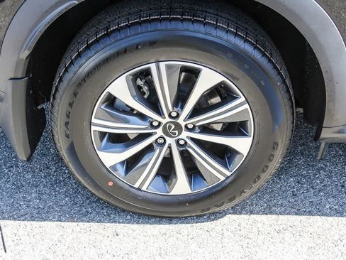 Used 2024 INFINITI QX60 Pure FWD image 10