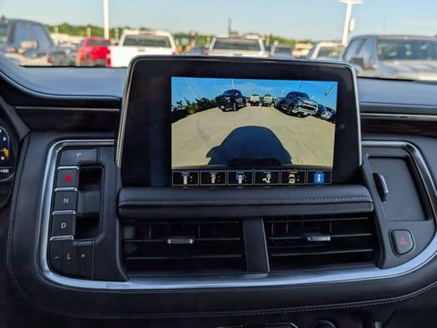 Used 2023 Chevrolet Tahoe LT w/ Luxury Package AWD/4WD image 9
