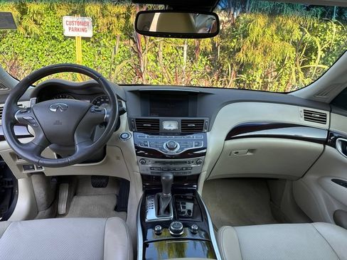 Used 2013 INFINITI M37 w/ Premium Pkg RWD image 24