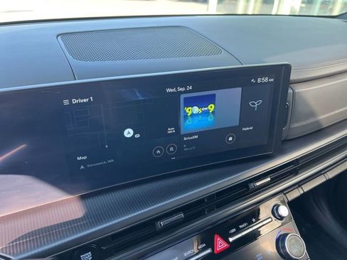 Used 2024 Hyundai Santa Fe Calligraphy image 17