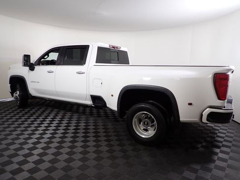 Used 2021 Chevrolet Silverado 3500 High Country w/ Snow Plow Prep/Camper Package AWD/4WD image 14