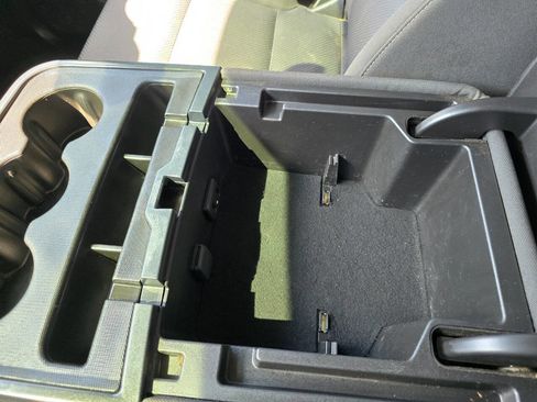 Used 2017 GMC Sierra 1500 SLE w/ SLE Value Package image 17