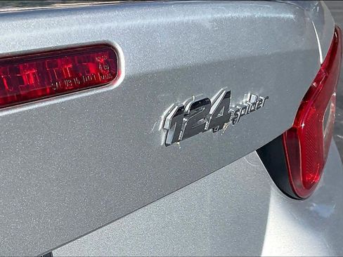 Used 2020 FIAT 124 Spider Abarth w/ Convenience Group image 11