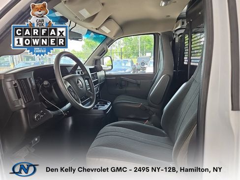 Used 2025 GMC Savana 2500 w/ Driver Convenience Package RWD image 4