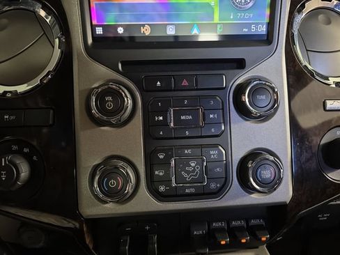 Used 2014 Ford F250 Platinum w/ FX4 Off-Road Package AWD/4WD image 24
