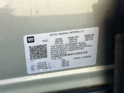 Used 2023 Chevrolet Traverse LT image 27