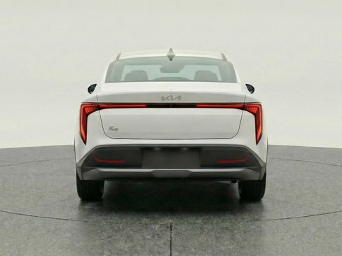 Used 2025 Kia K4 FWD image 7