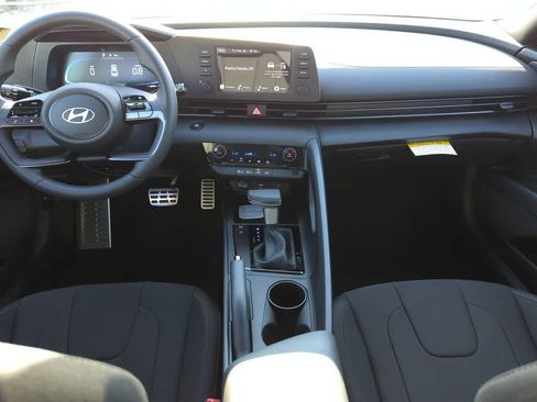 New 2026 Hyundai Elantra Sport image 18