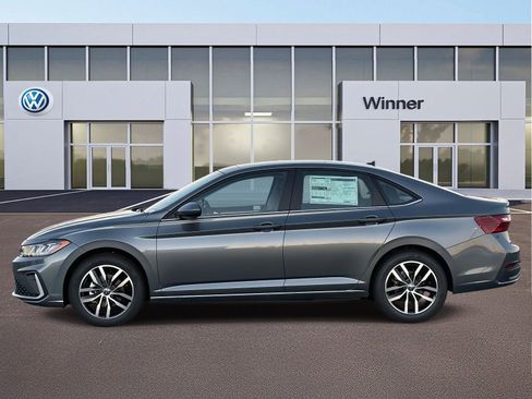 New 2026 Volkswagen Jetta SE image 2