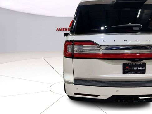 Used 2018 Lincoln Navigator Reserve w/ Technology Package AWD/4WD image 13